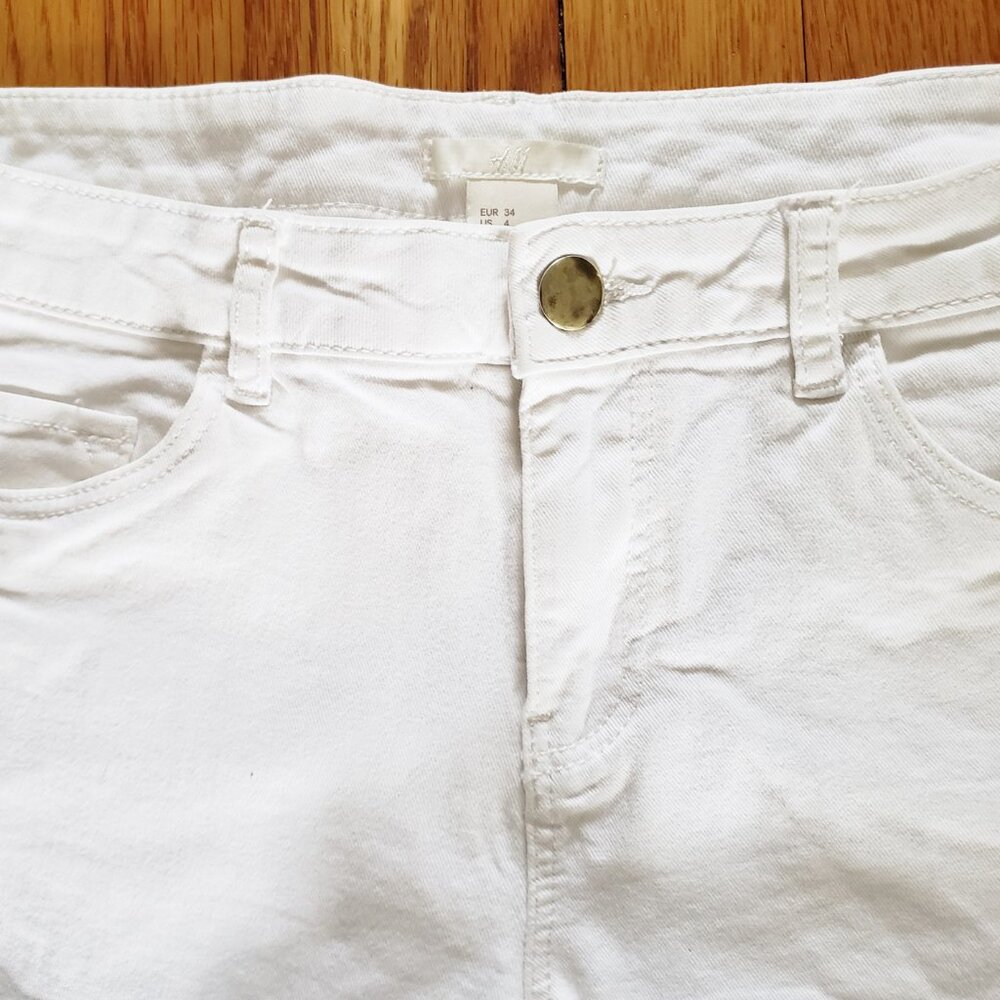 H&M White Shorts - Picture 5 of 5